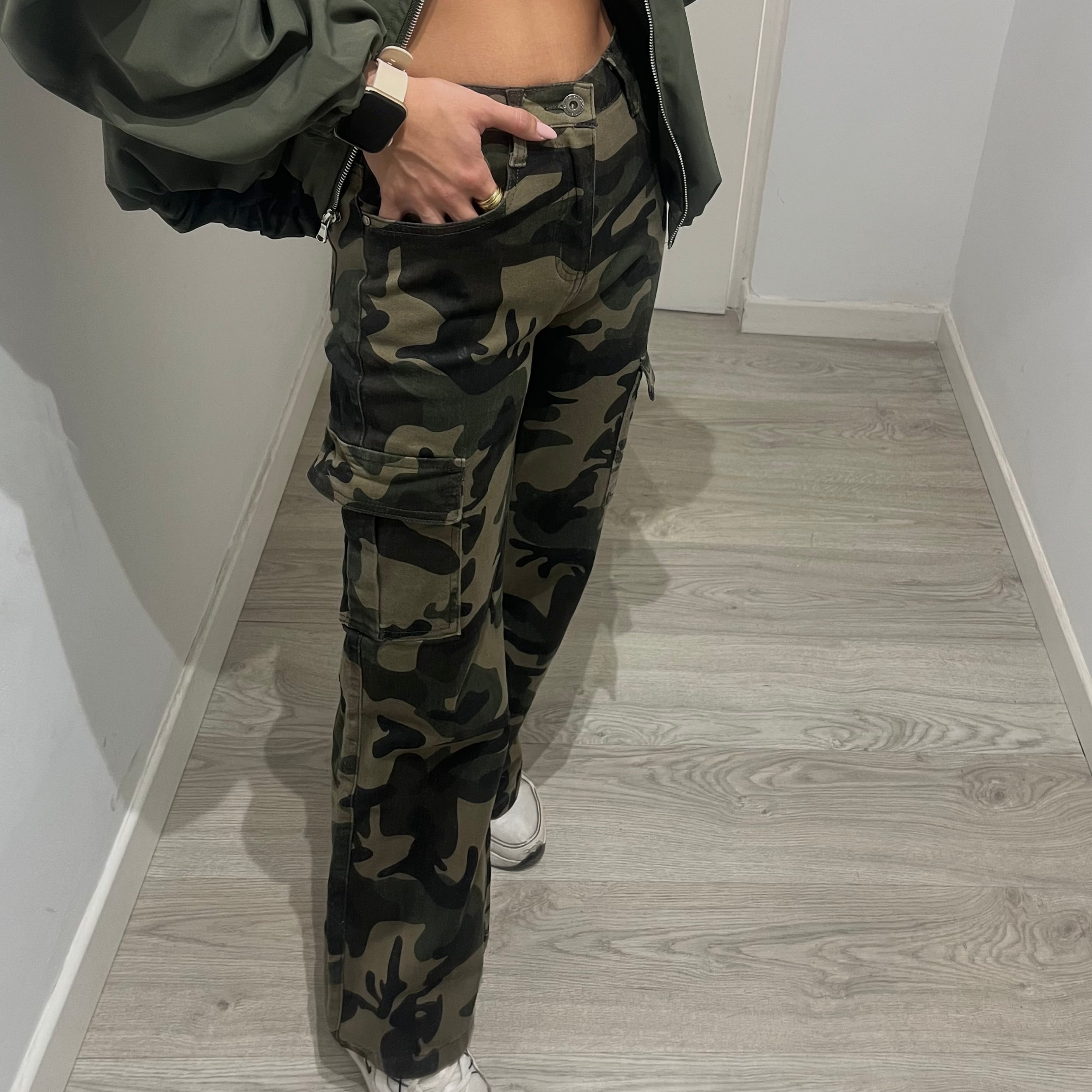 JEANS CARGO MILITAR