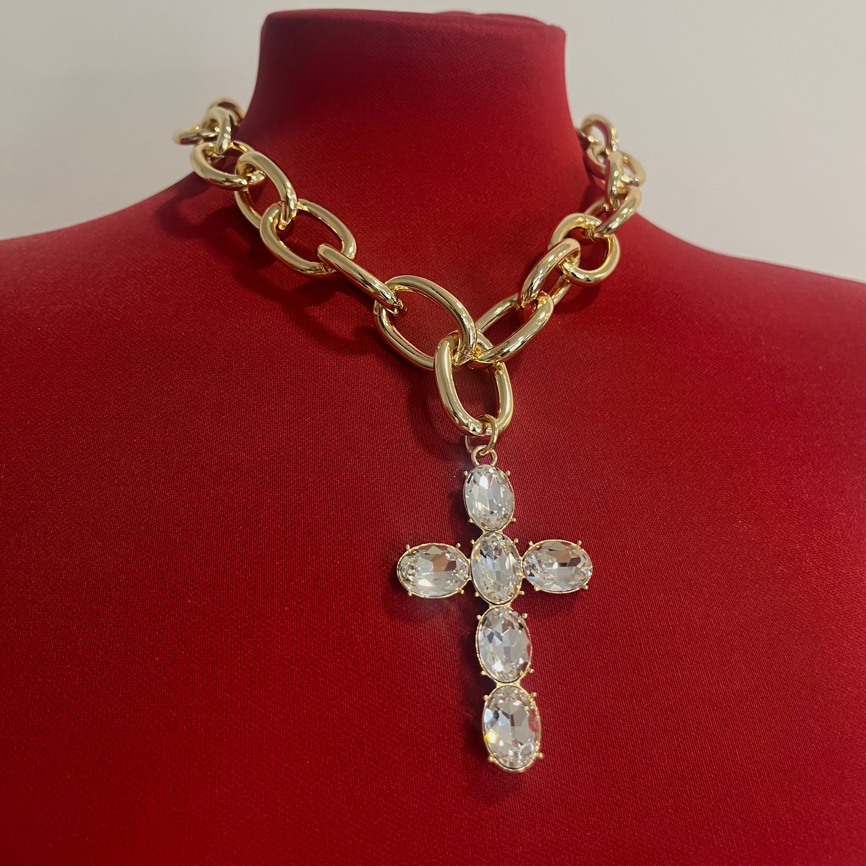 COLLAR CADENA CRUZ PLATEADA