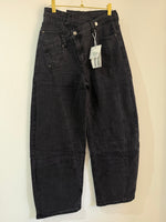 JEANS BALLOON CRUZADO NEGRO