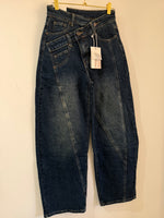 JEANS BALLOON CRUZADO MARINO