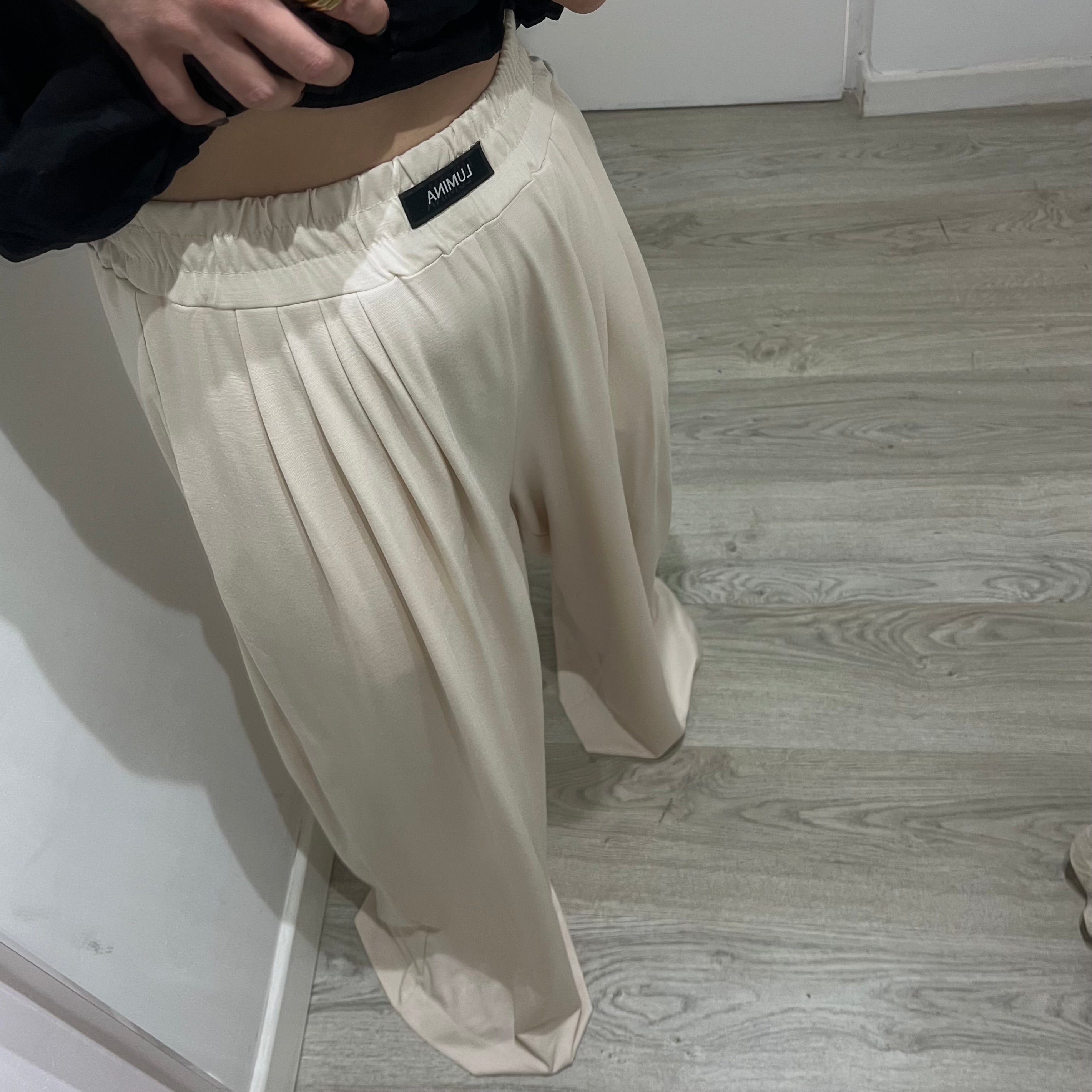 PANTALÓN FLUIDO BEIGE LUM