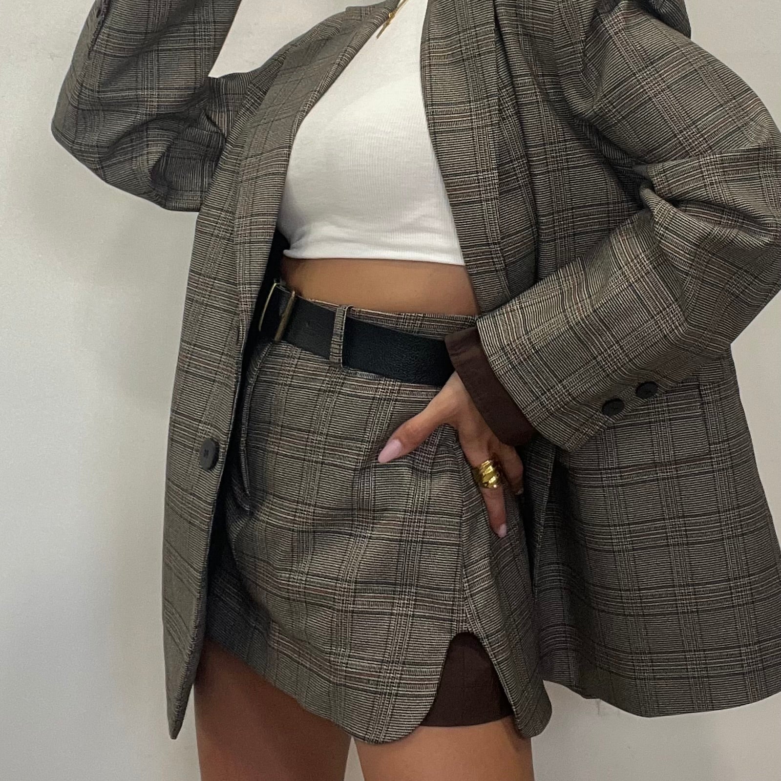 FALDA DETAILS LUMINA