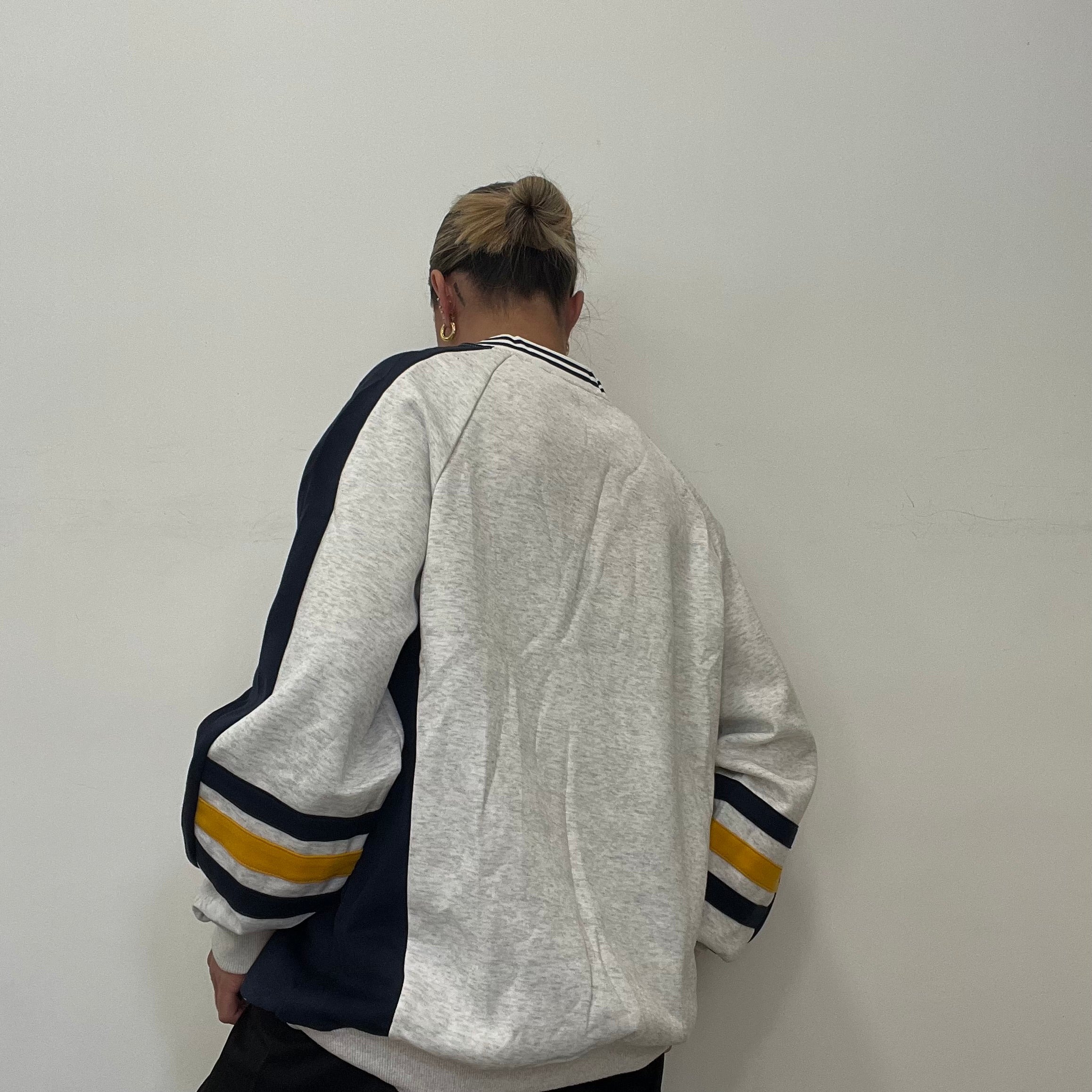 SUDADERA XL GRIS PREMIUM