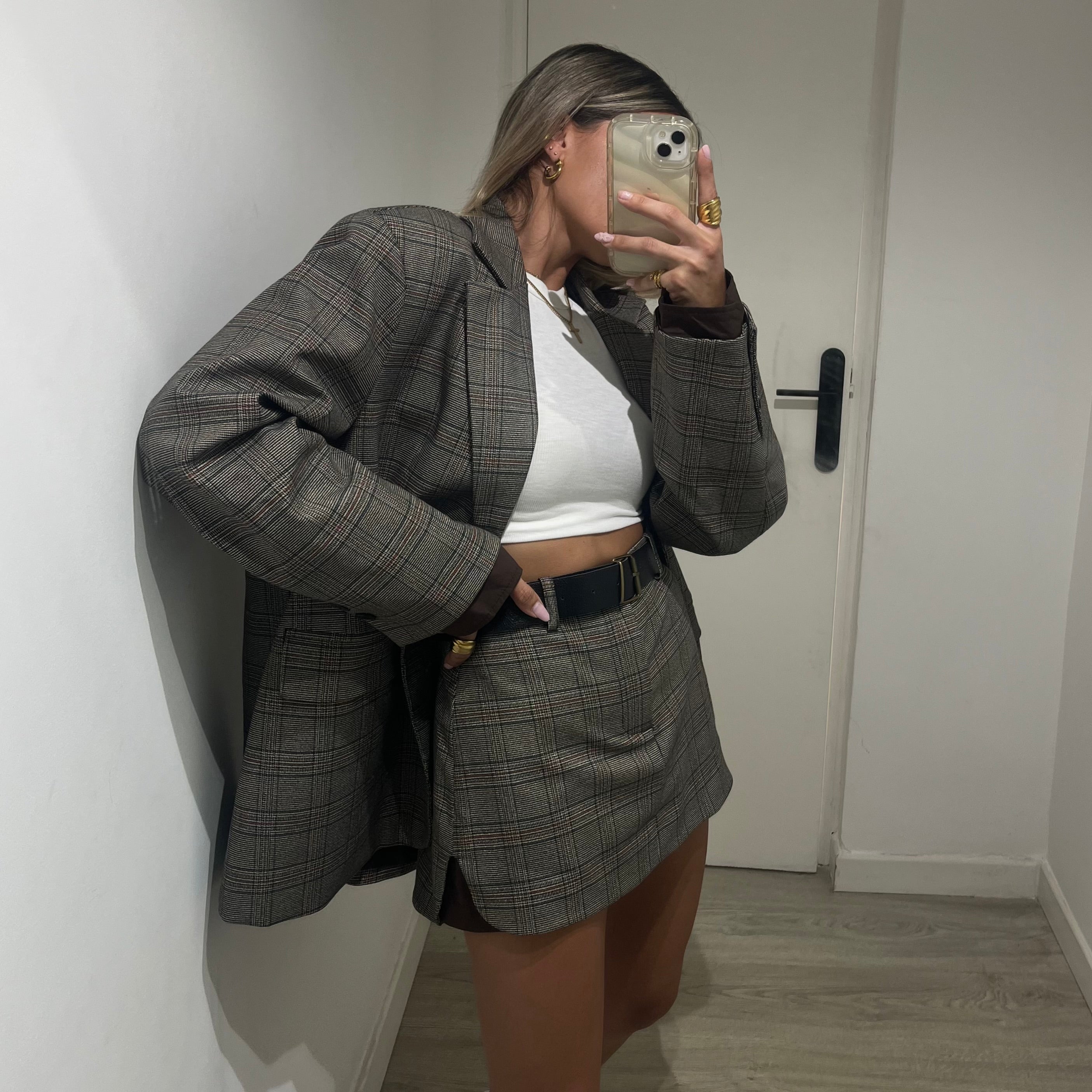 FALDA DETAILS LUMINA