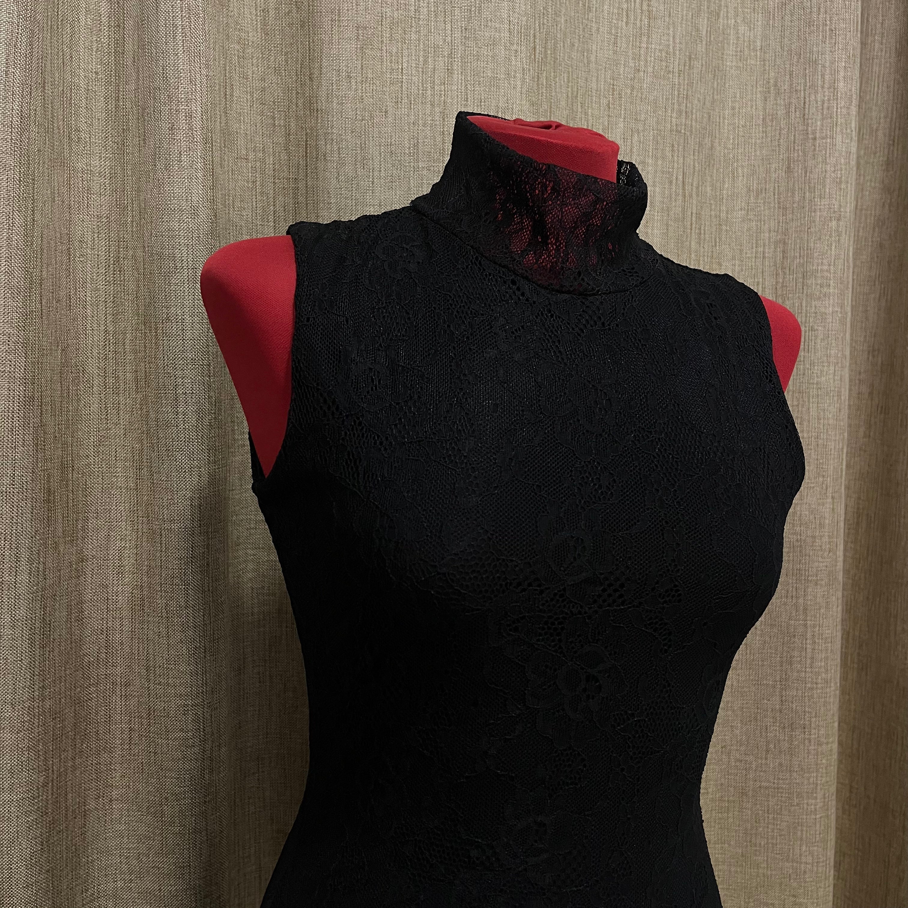 VESTIDO VOLANT ENCAJE