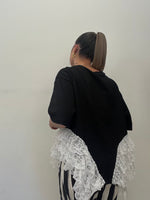 CAMISETA VOLANT BLACK LUMINA