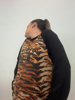 CAMISETA PRETTY WILD LUMINA